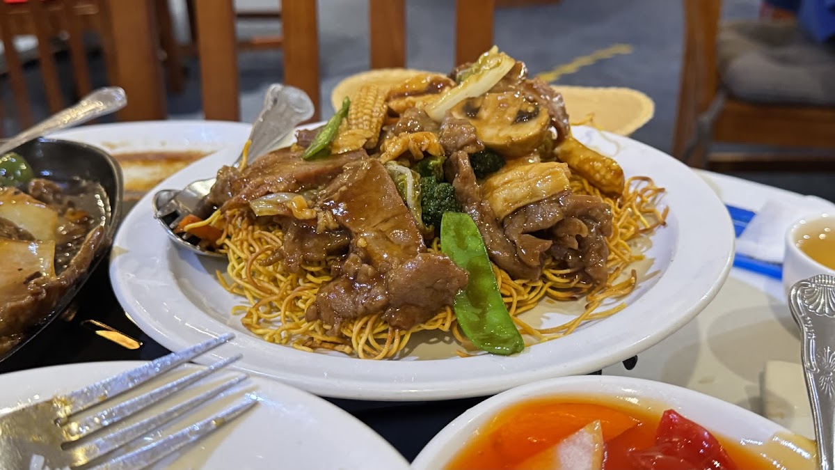 Four Seasons Cantonese Restaurant